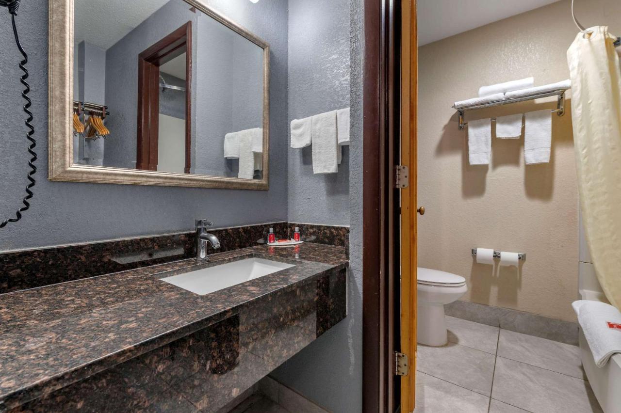 Econo Lodge Lafayette Buitenkant foto
