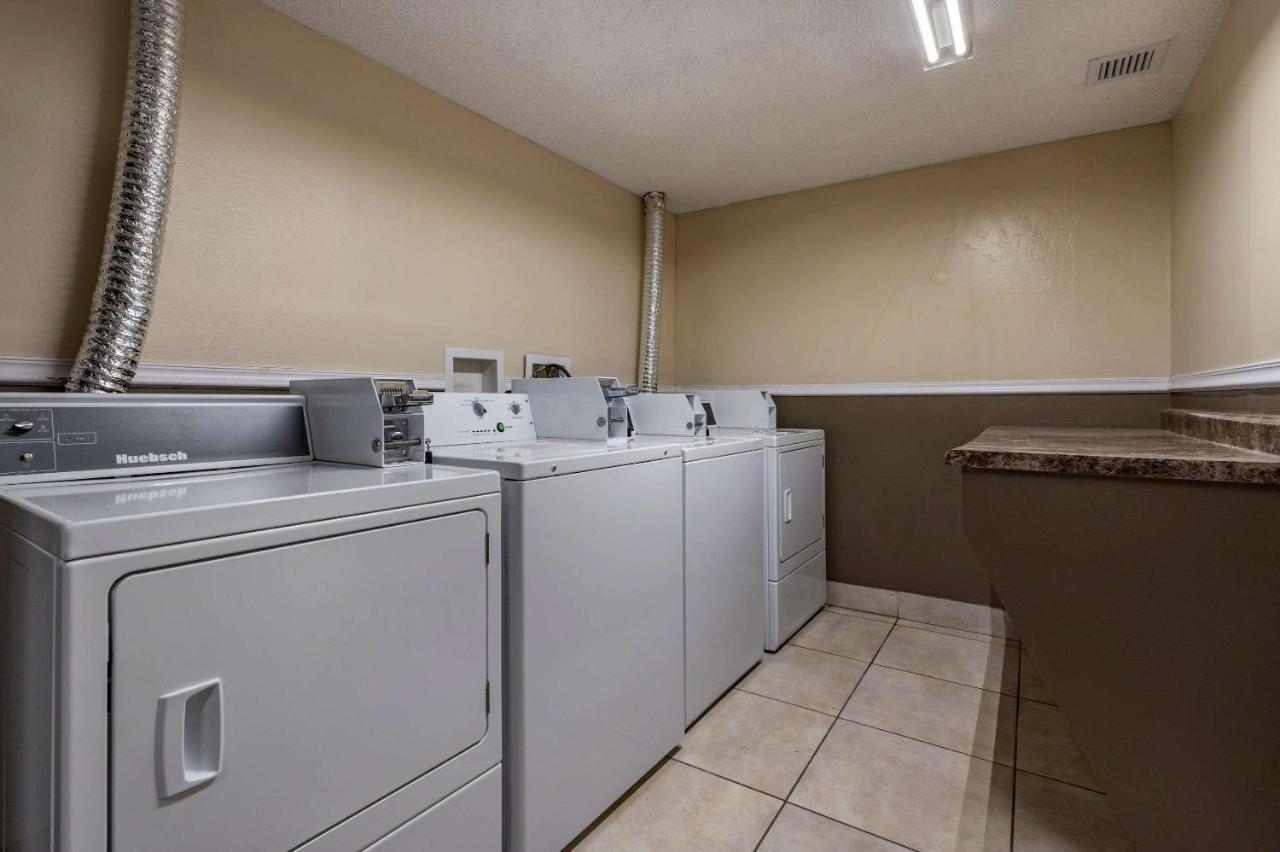 Econo Lodge Lafayette Buitenkant foto