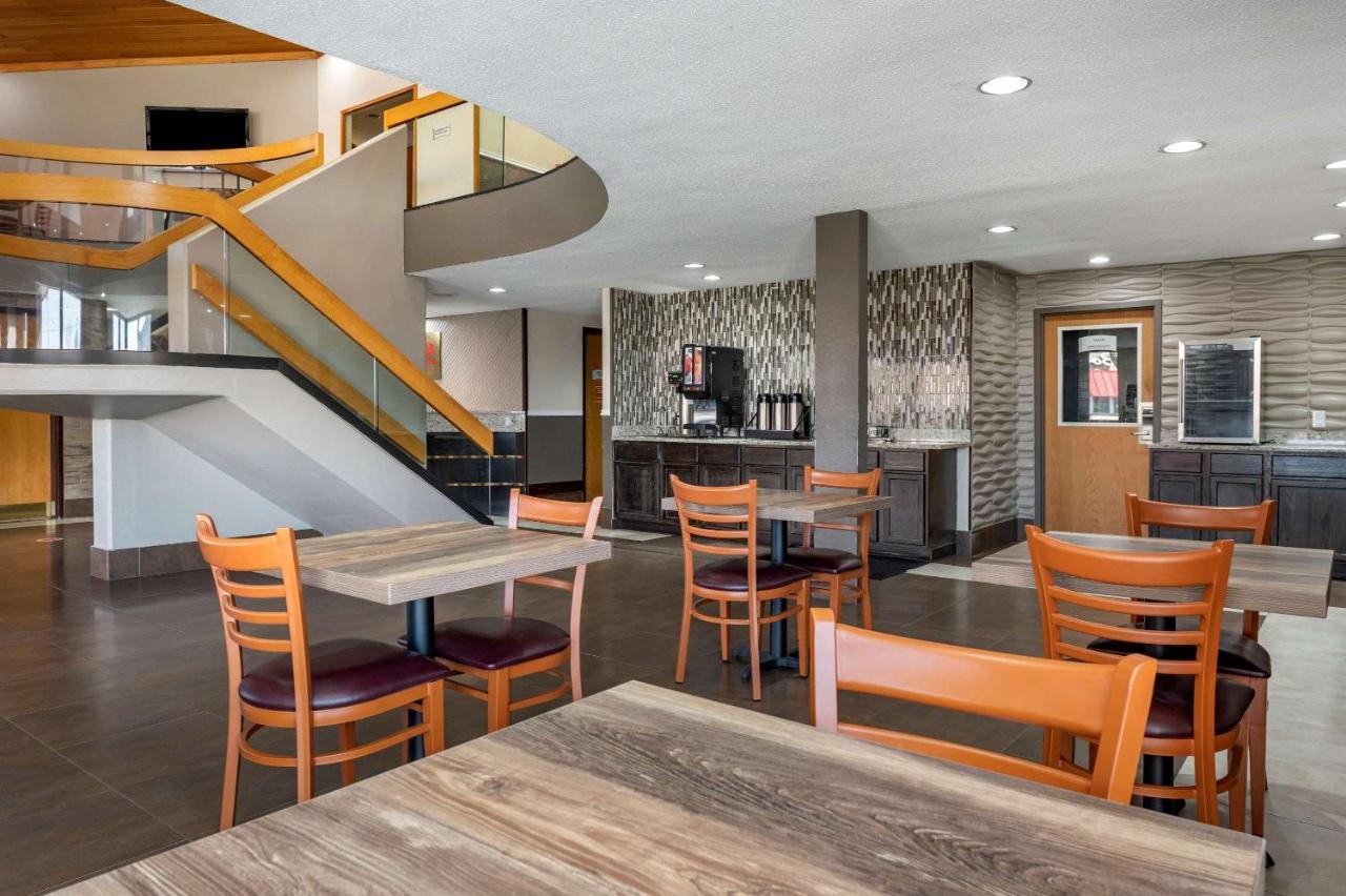 Econo Lodge Lafayette Buitenkant foto